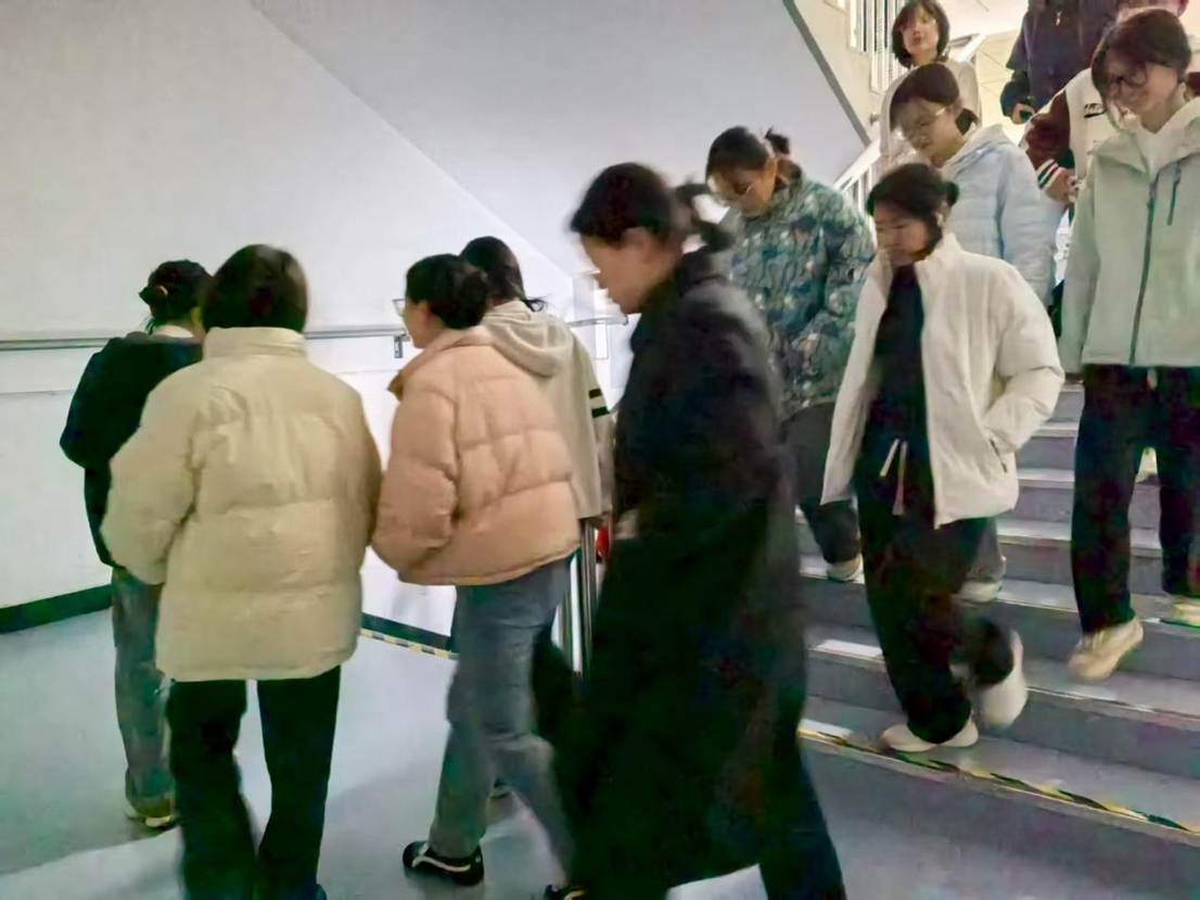 a09441c5af4acee314d6d4a4087b8dbd