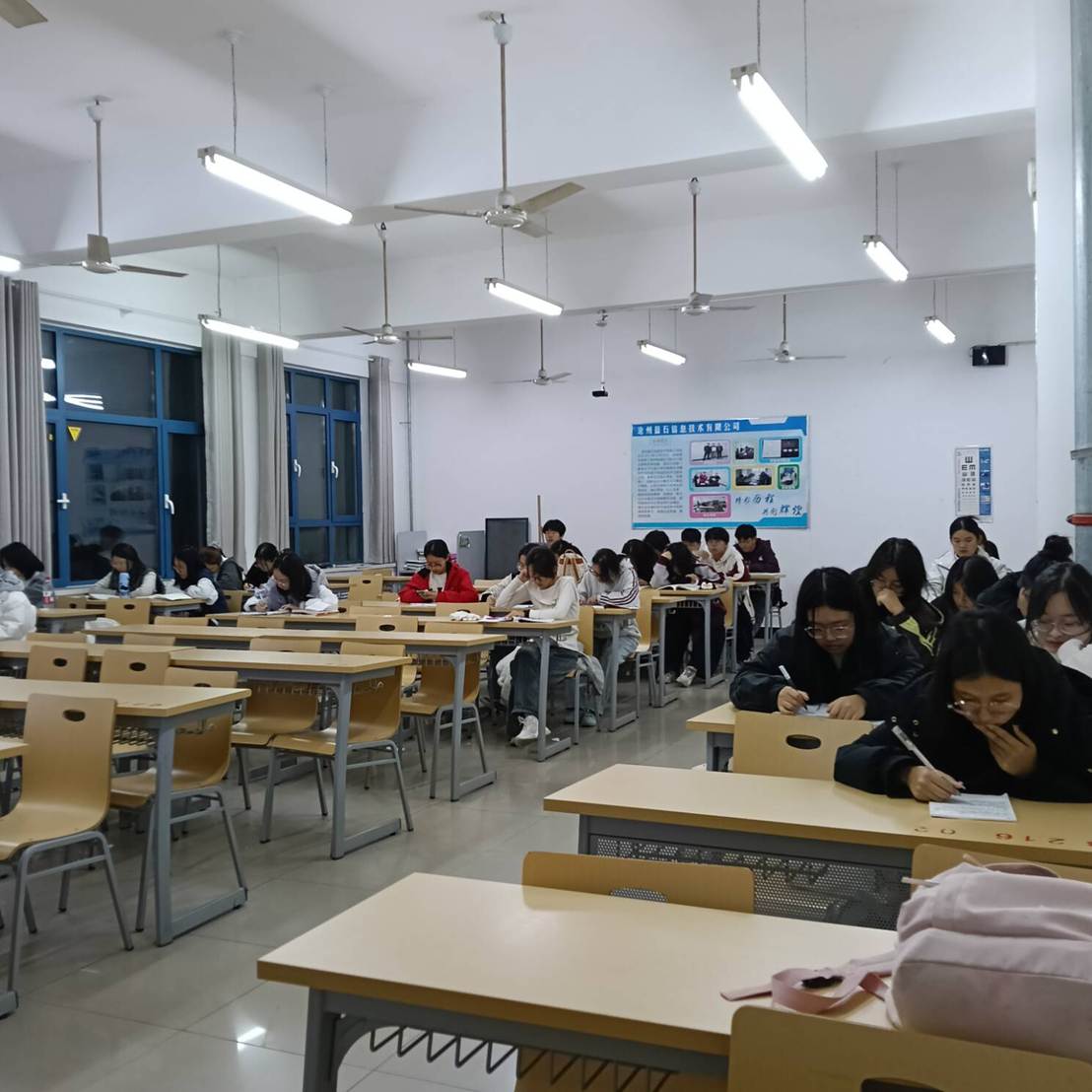 d98d7d143d23d7aa1009427b012c68a8