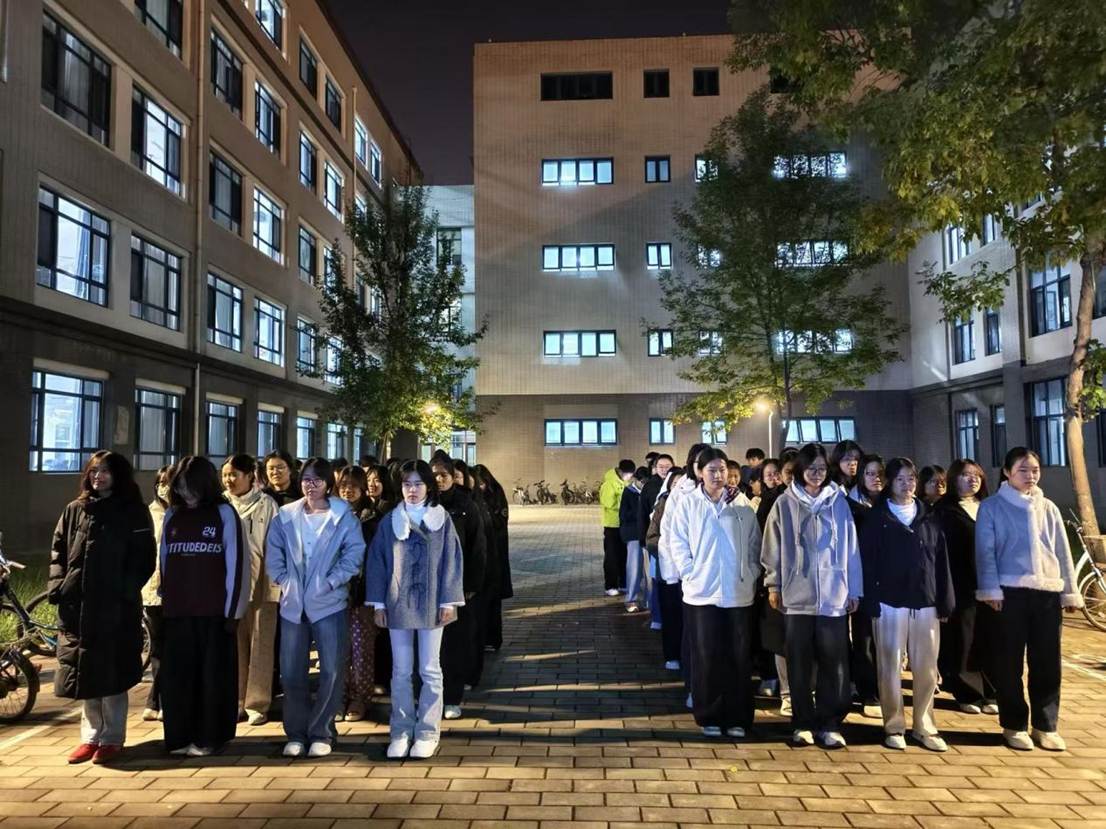 4d234cd889a7990d59eef9ca3bd124c7